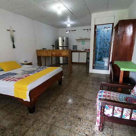 Magica flores Apartamento Cahuita Exterior foto