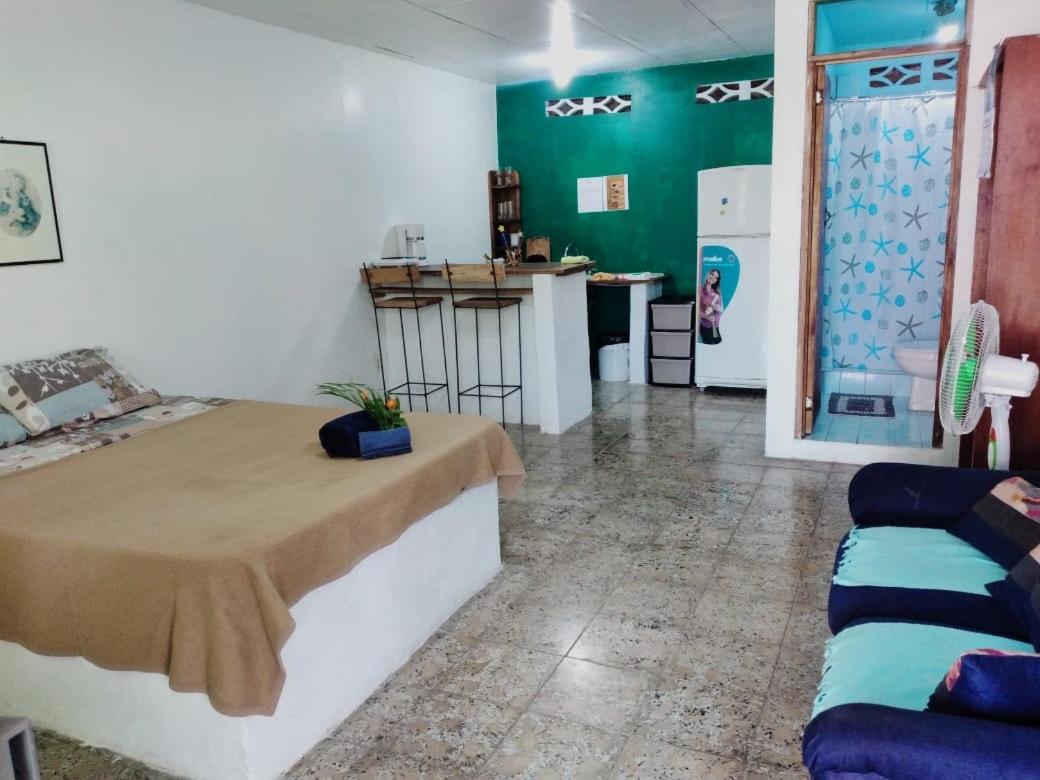 Magica flores Apartamento Cahuita Exterior foto
