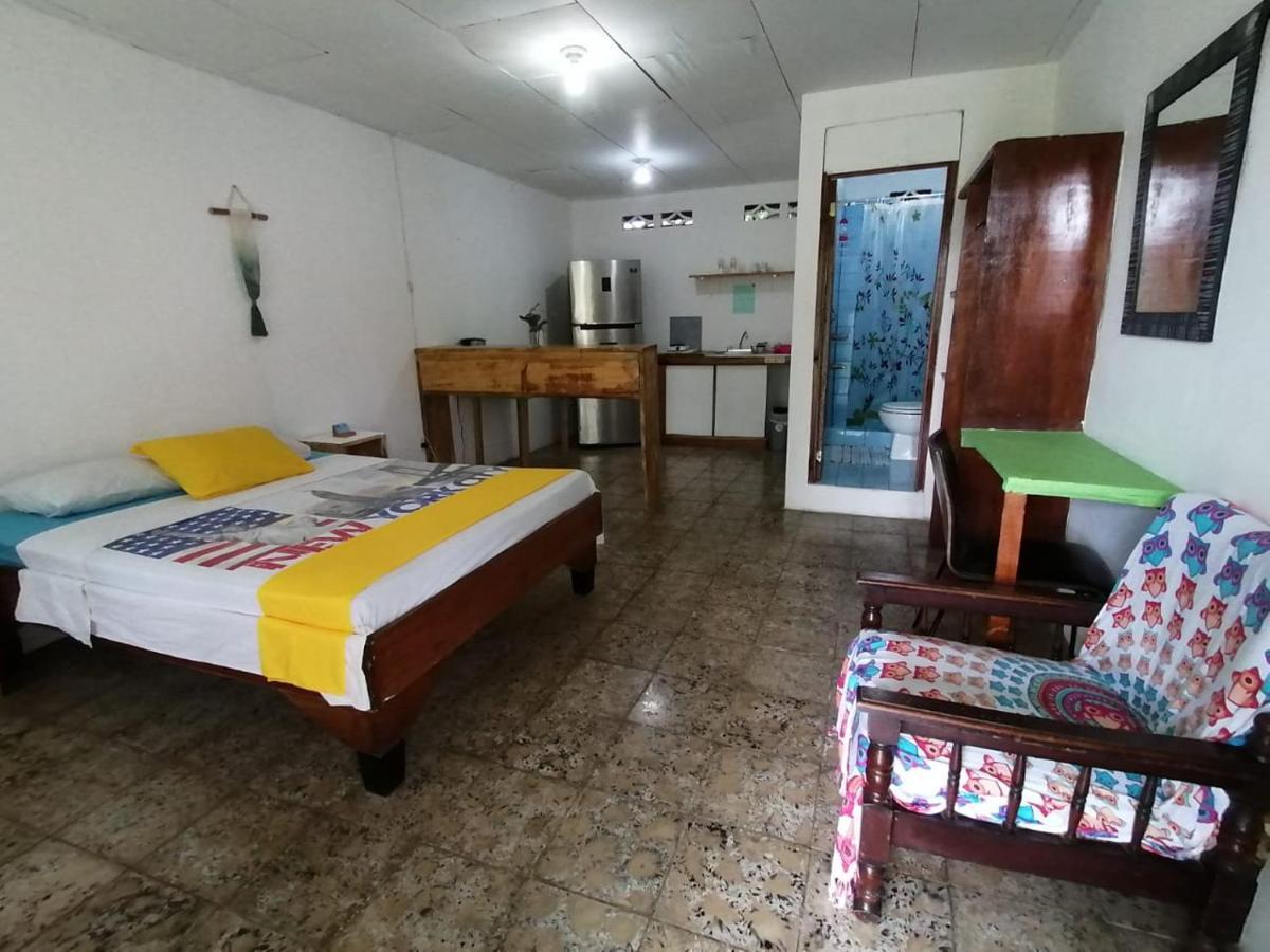 Magica flores Apartamento Cahuita Exterior foto