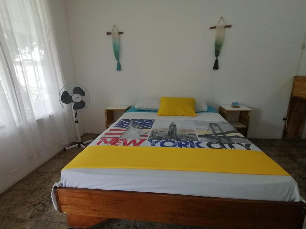 Magica flores Apartamento Cahuita Exterior foto